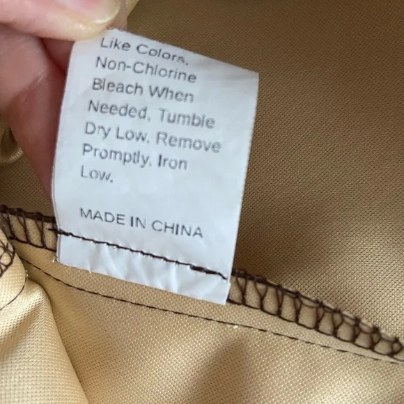 Woman’s top (blouse) bundle - Picture 6 of 9